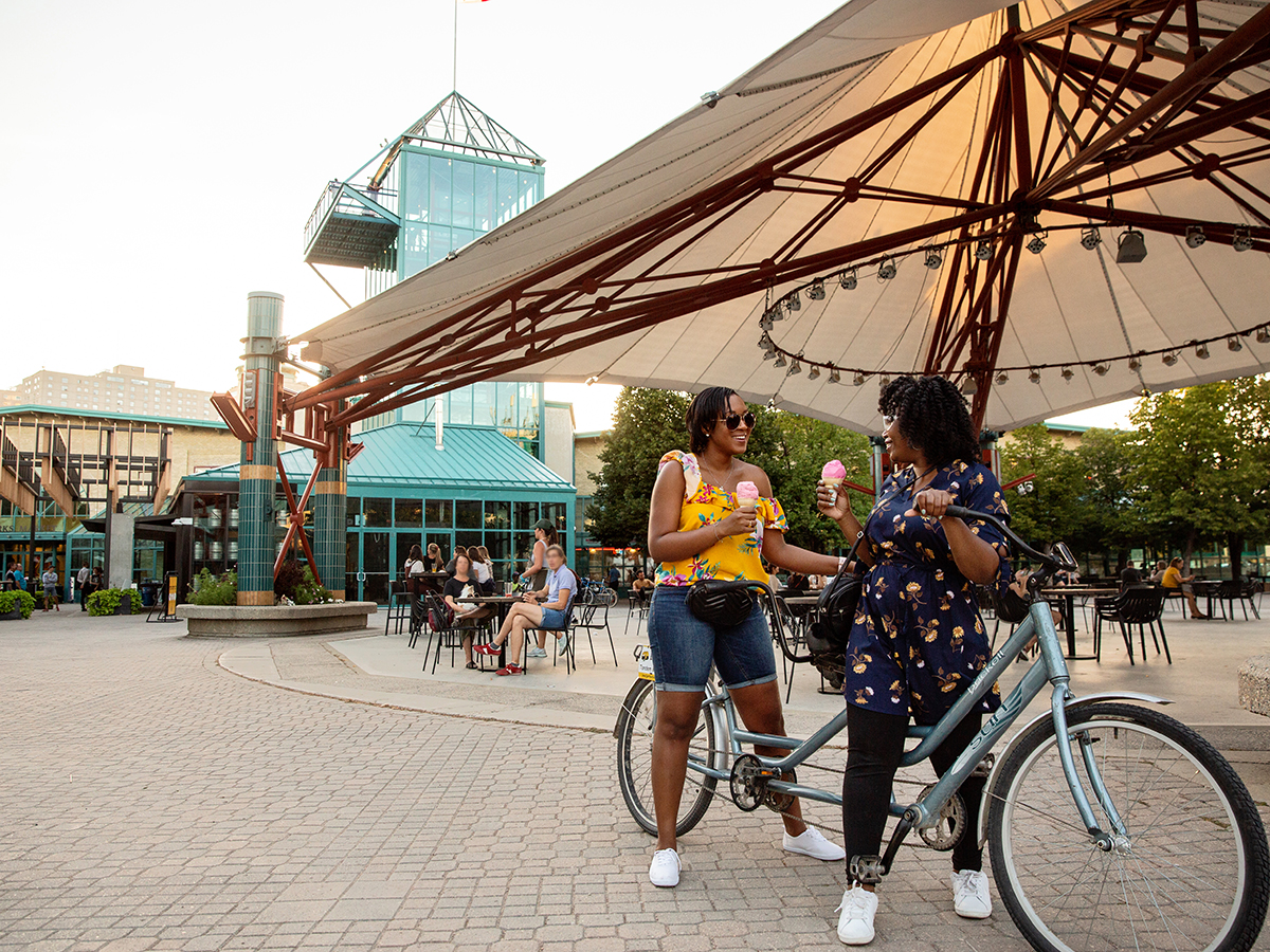 Winnipeg summer activities that will get you moving - Enjoying summer at The Forks (photo William Au)